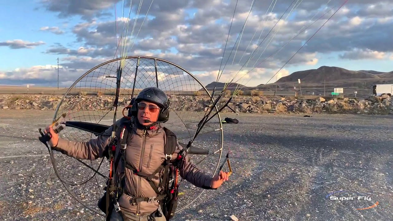 Load video: Video of THE FINGER: PARAGLIDING KITE TRICK WITH CHRIS SANTACROCE